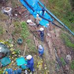 小屋下のシガラ作業