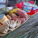 特大ツナ缶と食材