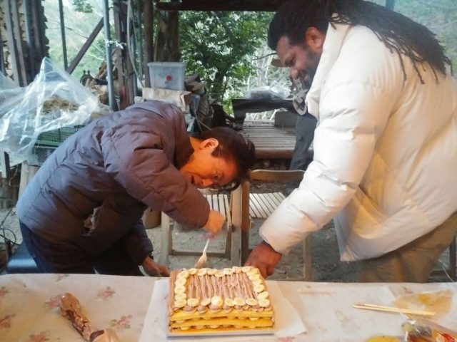 ケーキのデコレーション