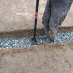 ダンパーで突き固める